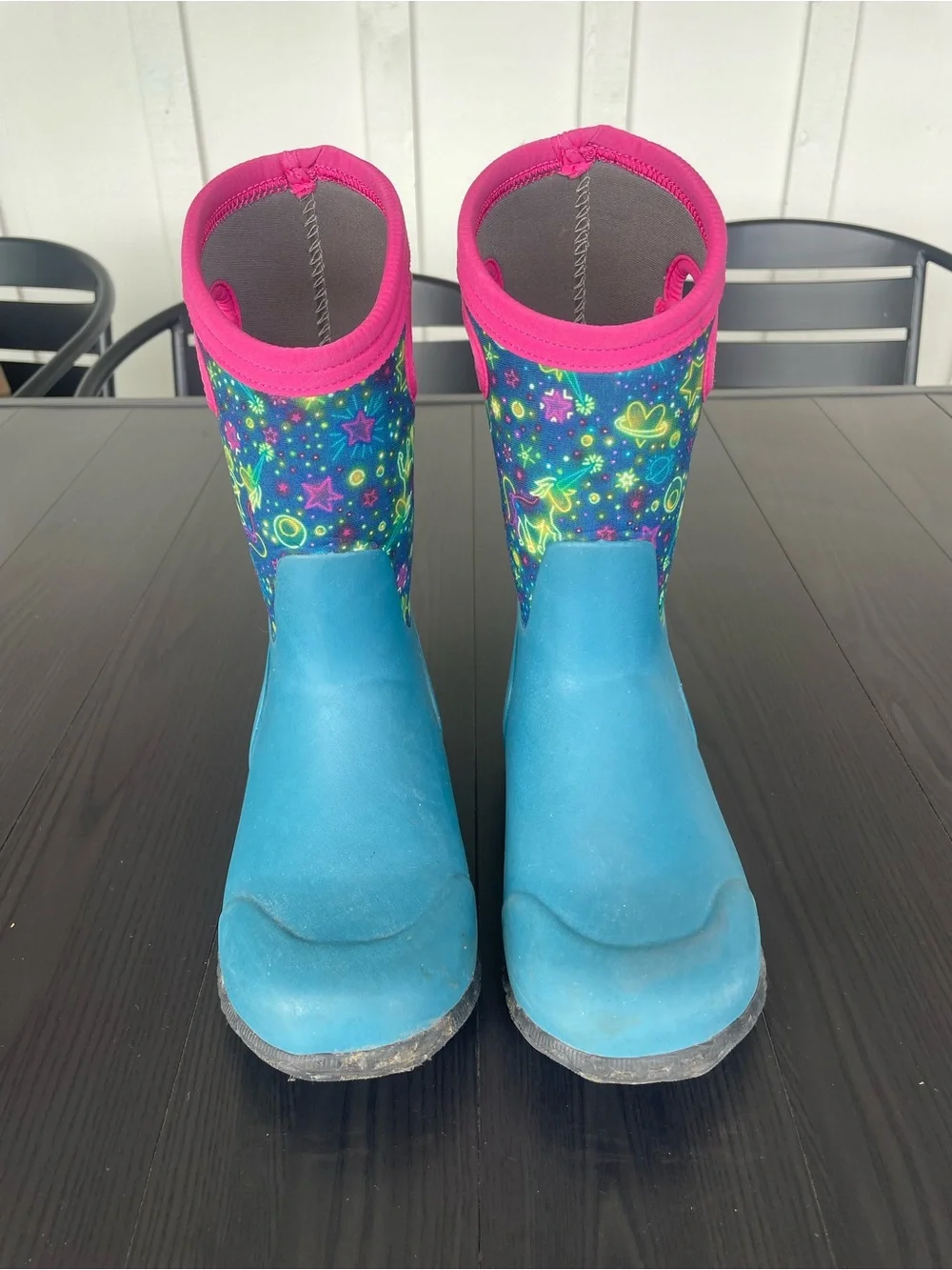 Bogs Bloom Kids Teal Blue Waterproof Rain Boots with Neon Pattern and Pink Trim